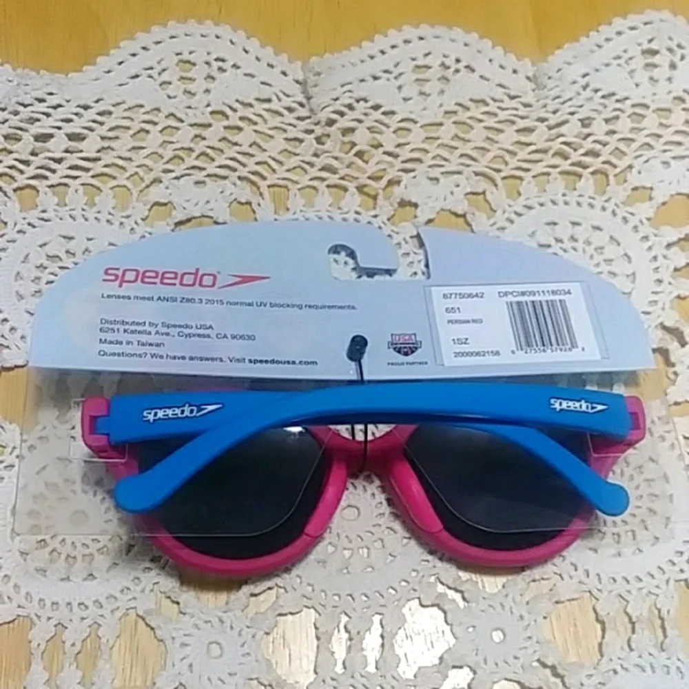 Speedo Sunglasses UV Protection no slip, Kids 3+